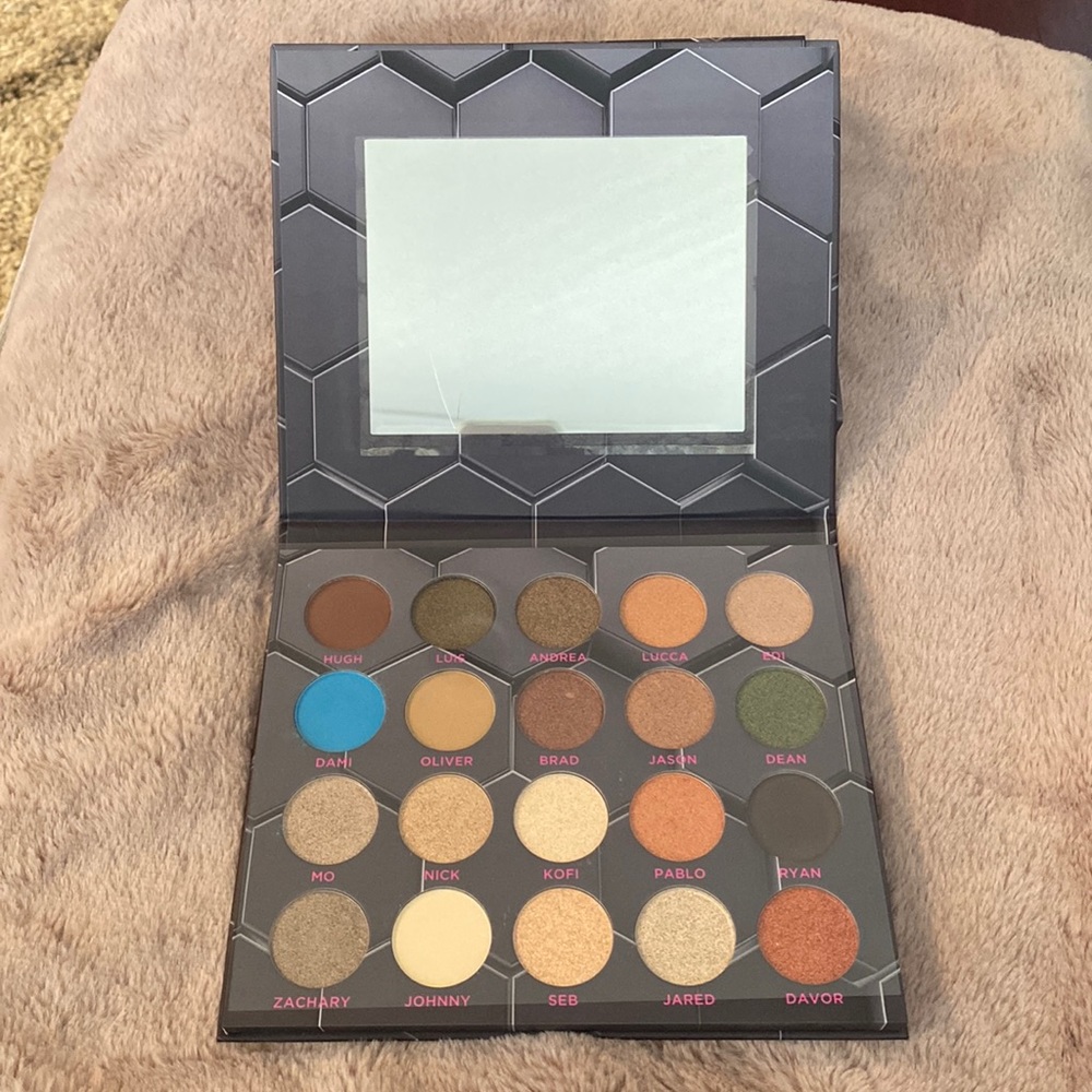 Brand new Barbarella Eyeshadow Palette
